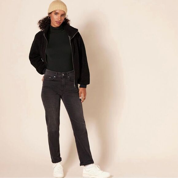 Amazon Essentials Black Turtleneck Sweater (974) - Picture 5 of 7